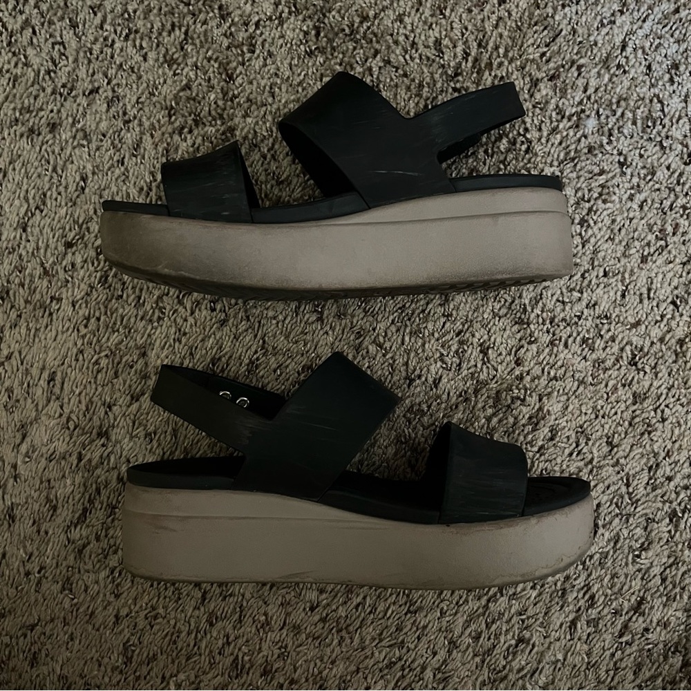 Crocs Brooklyn Low Wedge